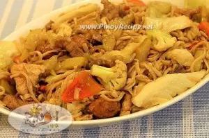 pancit miki guisado