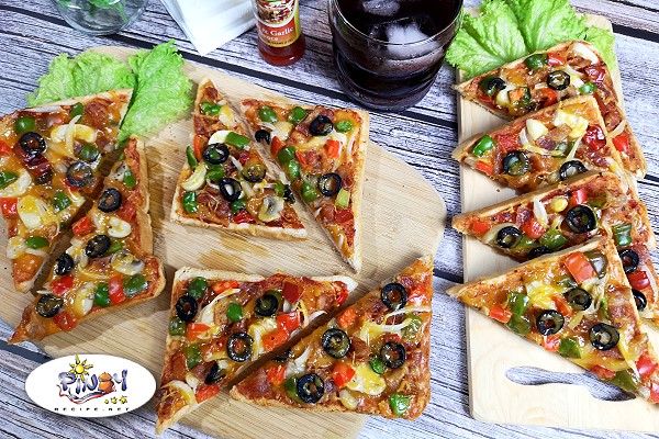 Bacon and Mushroom Pizza Bread