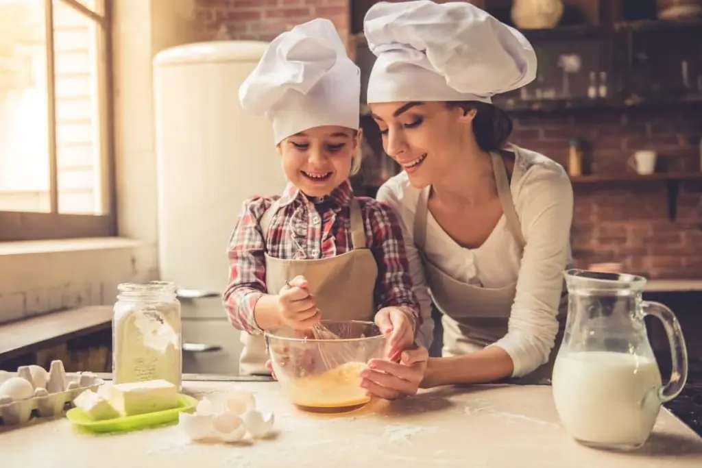 4 Useful Things Every Mom Should Have In The Kitchen