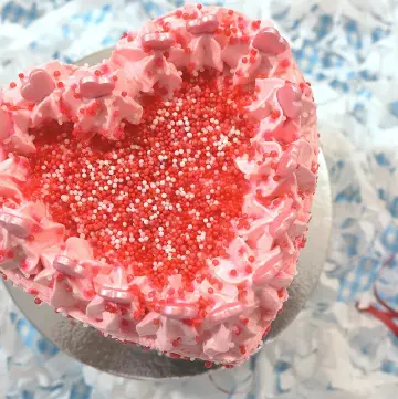 Strawberry Valentines Cake