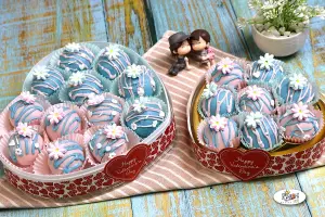 Fudgee Barr Cake Balls