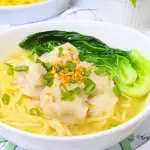 Wonton Mami in a bowl